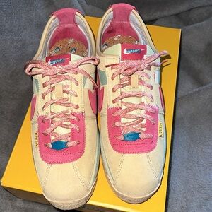 NIKE CORTEZ SP / UNION "SESAME" TRAINERS New With Box Size 9